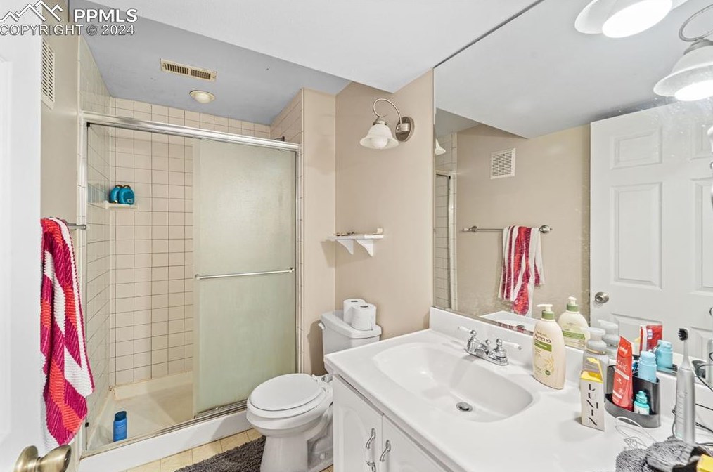 1183 Westmoreland Rd, Colorado Springs CO 80907-4628 exterior