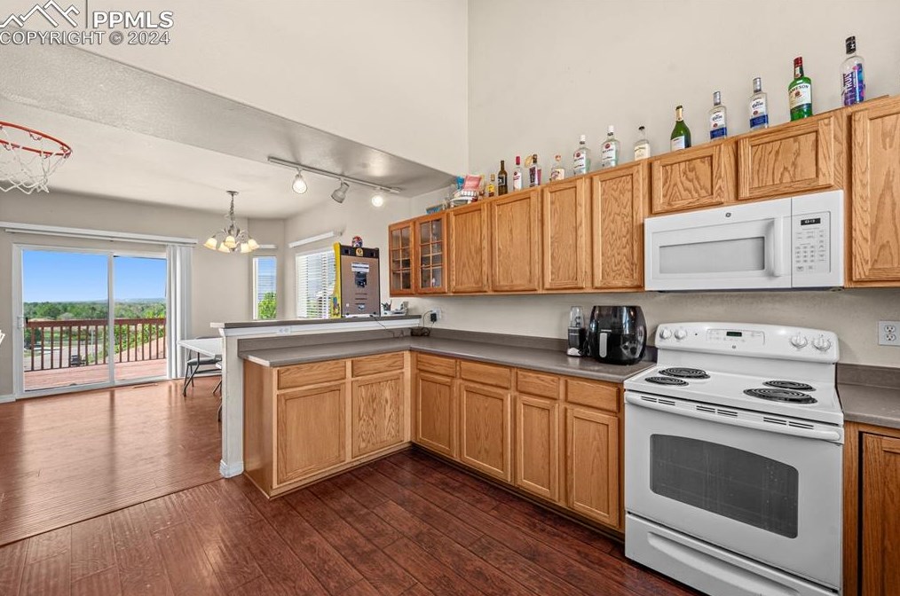 1183 Westmoreland Rd, Colorado Springs CO 80907-4628 exterior