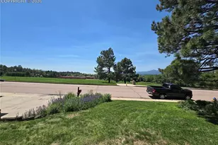 158 Buckeye Dr, Colorado Springs, CO 80919 - Photo 3