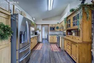 34 Fetlock Cir, Florissant, CO 80816 - Photo 17