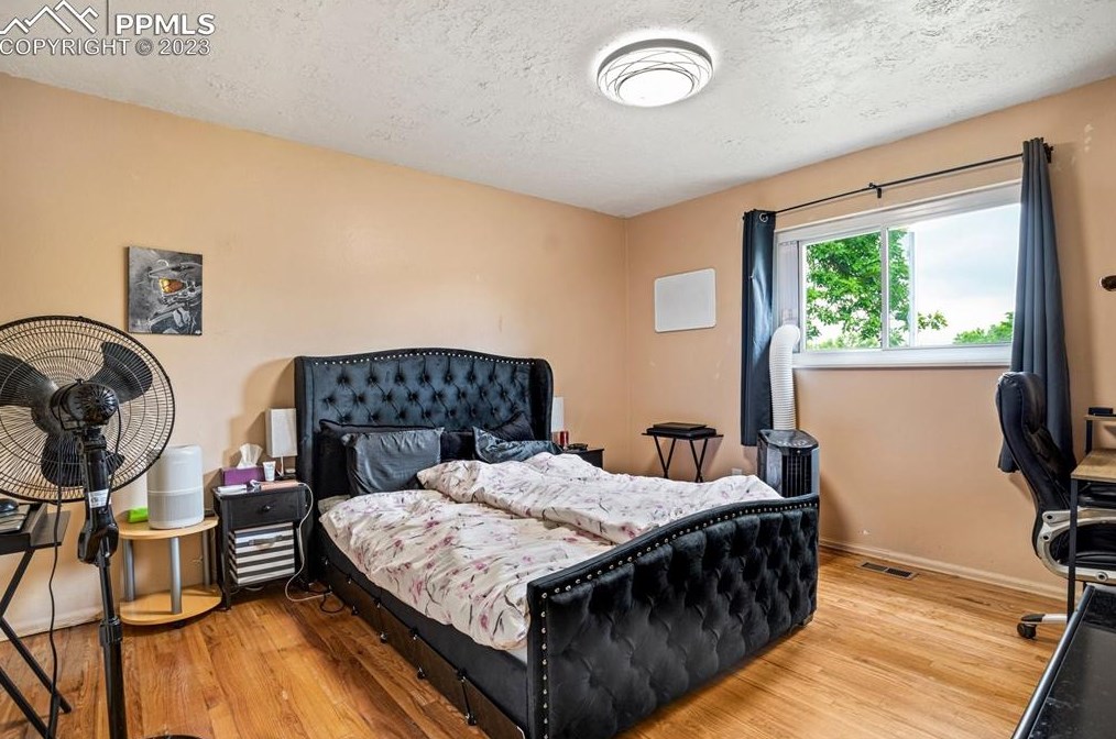 1450 Luna Vis St, Colorado Springs CO 80911-2429 exterior