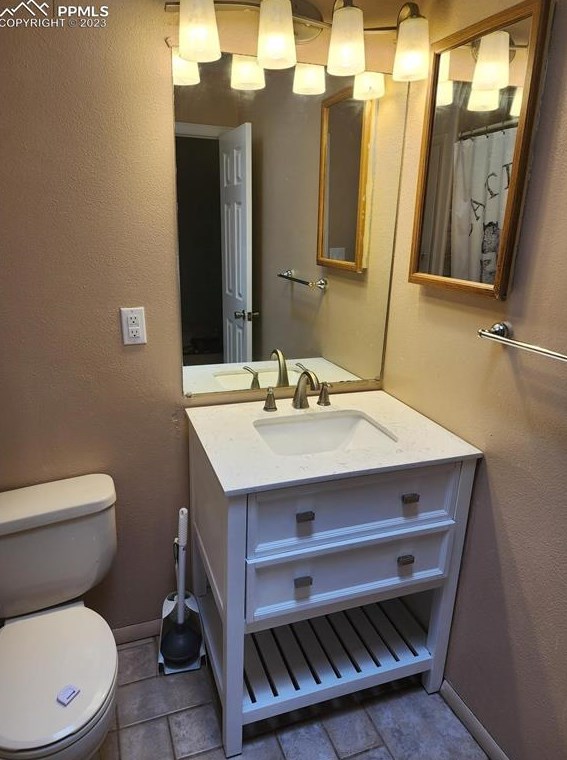 1450 Luna Vis St, Colorado Springs CO 80911-2429 exterior