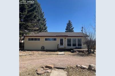 3409 N Institute St, Colorado Springs, CO 80907 - MLS 4636416 - Coldwell  Banker