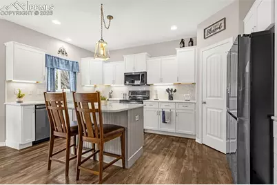 13105 Canyons Edge Drive, Colorado Springs, CO 80921 - Photo 9