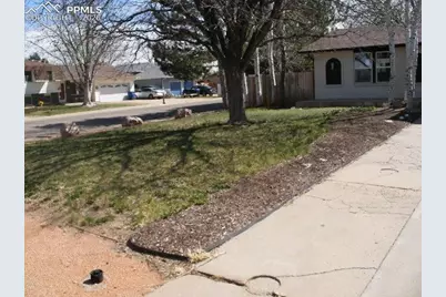 141 Kingsley Avenue, Pueblo, CO 81005 - Photo 3