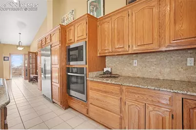 390 Scrub Oak Circle, Monument, CO 80132 - Photo 17
