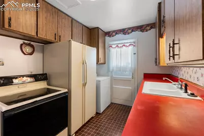 632 N Foote Avenue, Colorado Springs, CO 80909 - Photo 3