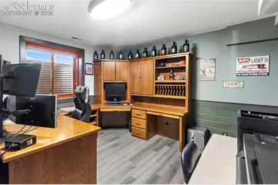 19150 White Pine Lane, Colorado Springs, CO 80908 - Photo 37