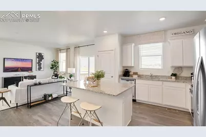 11655 Reagan Ridge Drive, Colorado Springs, CO 80925 - Photo 5