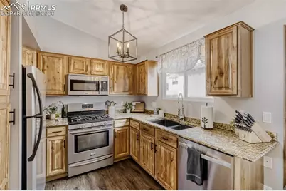 4553 Bramble Lane, Colorado Springs, CO 80925 - Photo 7