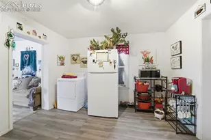 805 E 7th St, Pueblo, CO 81003 - Photo 9