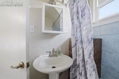 805 E 7th Street, Pueblo, CO 81003 - Photo 35