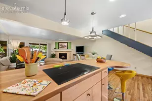 1032 Hill Cir, Colorado Springs, CO 80904 - Photo 11