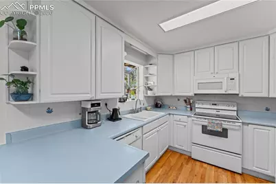 1210 W Lorraine Avenue, Woodland Park, CO 80863 - Photo 11