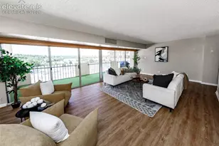 411 Lakewood Circle, Colorado Springs, CO 80910 - Photo 11