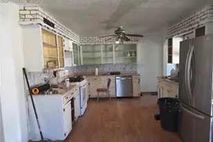 952 Twin Lakes Rd, Walsenburg, CO 81089 - Photo 9