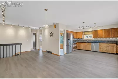 6920 Blue River Way, Colorado Springs, CO 80911 - Photo 9