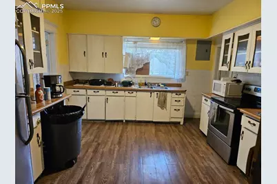 2423 E St Vrain Street, Colorado Springs, CO 80909 - Photo 11