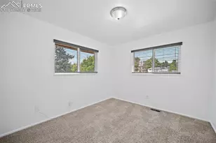 1333 Holmes Dr, Colorado Springs, CO 80909 - Photo 17