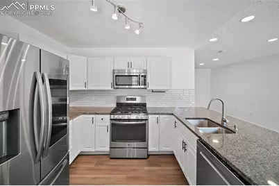 1333 Holmes Drive, Colorado Springs, CO 80909 - Photo 11