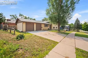 1333 Holmes Dr, Colorado Springs, CO 80909 - Photo 3
