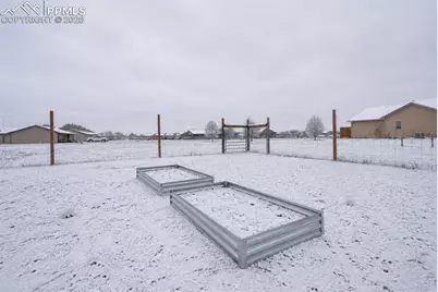 1367 N Dailey Drive, Pueblo, CO 81007 - Photo 37