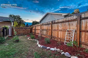 2045 Heathercrest Dr, Colorado Springs, CO 80915 - Photo 33