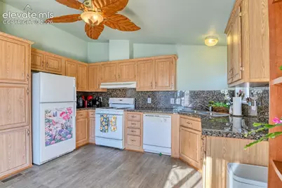 4661 Gray Fox Heights, Colorado Springs, CO 80922 - Photo 5