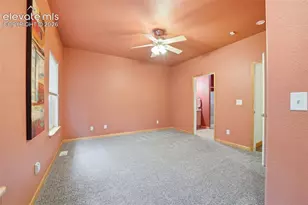 1008 E Kirkwood Dr, Pueblo, CO 81007 - Photo 9