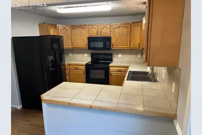 4011 Tennyson Avenue, Colorado Springs, CO 80910 - Photo 7