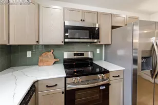 3632 W Pikes Peak Ave, Colorado Springs, CO 80904 - Photo 21