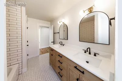 3632 W Pikes Peak Avenue, Colorado Springs, CO 80904 - Photo 29