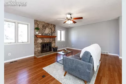 825 San Gabriel Place, Colorado Springs, CO 80906 - Photo 7