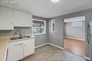546 W St Vrain St, Colorado Springs, CO 80905 - Photo 9