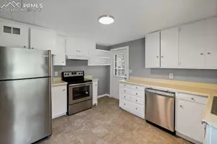 546 W St Vrain St, Colorado Springs, CO 80905 - Photo 11