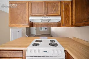 81 Castle Royal Dr, Pueblo, CO 81005 - Photo 13