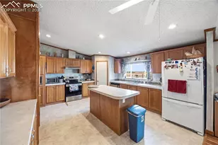 755 High Prairie Point, Calhan, CO 80808 - Photo 9