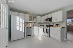 1522 Auburn Dr, Colorado Springs, CO 80909 - Photo 9