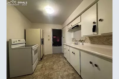2611 E Willamette Avenue, Colorado Springs, CO 80909 - Photo 15