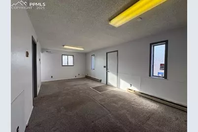 2611 E Willamette Avenue, Colorado Springs, CO 80909 - Photo 7