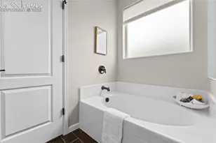 5509 Harbor Town Dr, Elizabeth, CO 80107 - Photo 25