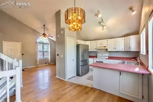 955 Crosstrail Dr, Colorado Springs, CO 80906 - Photo 7