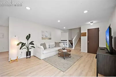 3330 Ashwood Circle, Colorado Springs, CO 80906 - Photo 7