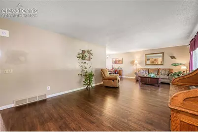 3225 Oak Creek Drive, Colorado Springs, CO 80906 - Photo 7