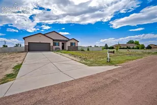 555 N Tidy Dr, Pueblo West, CO 81007 - Photo 1