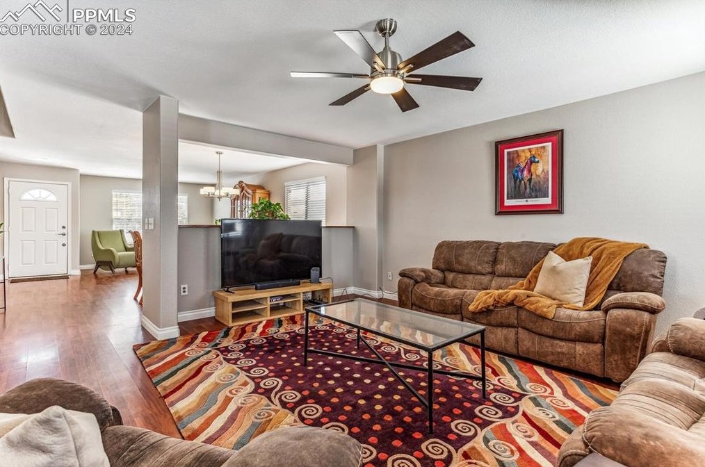 1183 Kittery St, Castle Rock CO 80104-3281 exterior