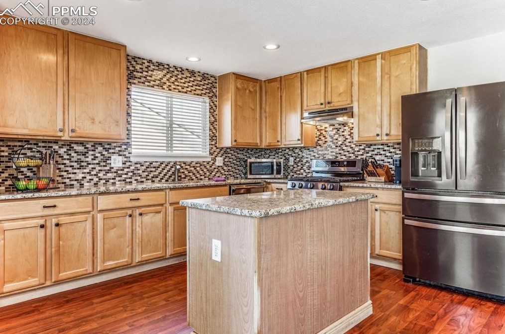 1183 Kittery St, Castle Rock CO 80104-3281 exterior