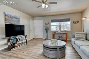 17 Garfield Cir, Florissant, CO 80816 - Photo 11