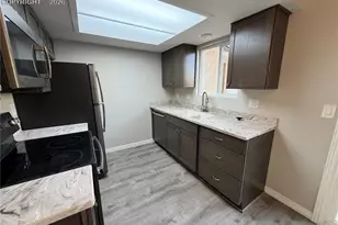 3016 Starlight Cir, Colorado Springs, CO 80916 - Photo 7