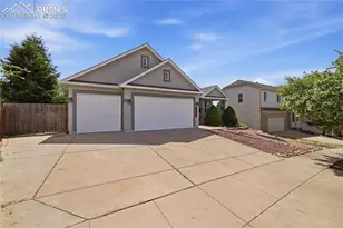 6541 Whistle Bay Dr, Colorado Springs, CO 80923 - Photo 3